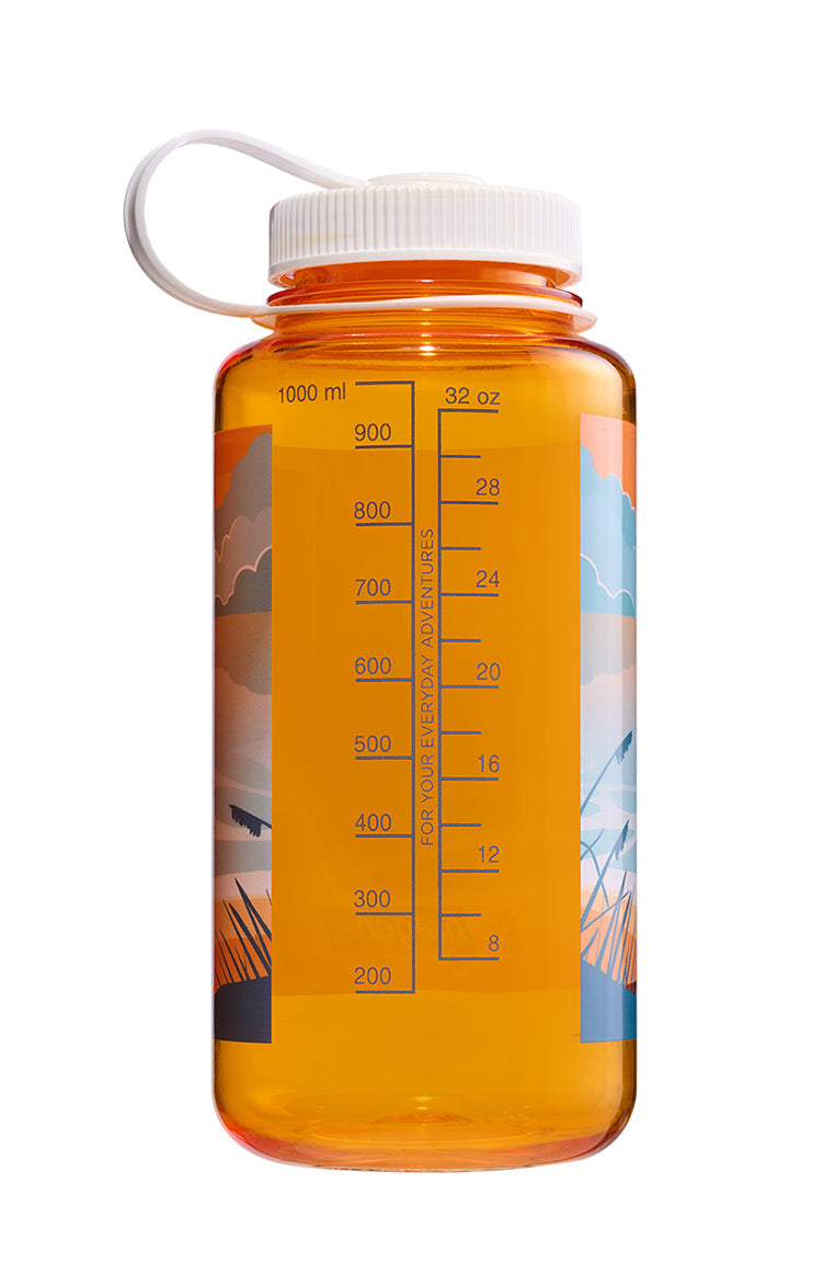 Nalgene product view: 32oz WM Negative Landscape S4 — 32oz WM Negative Landscape